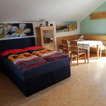 Robl Apartment *